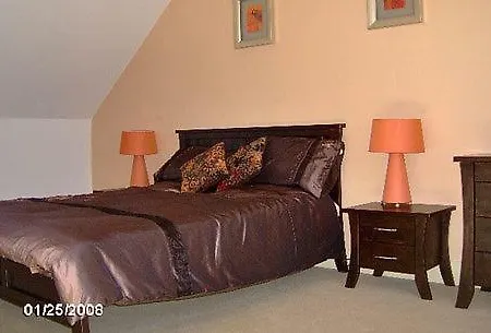 Farm House In Village Connemara *