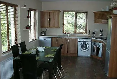 Farm House In Village Connemara レターフラック