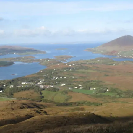 Farm House In Village Connemara レターフラック