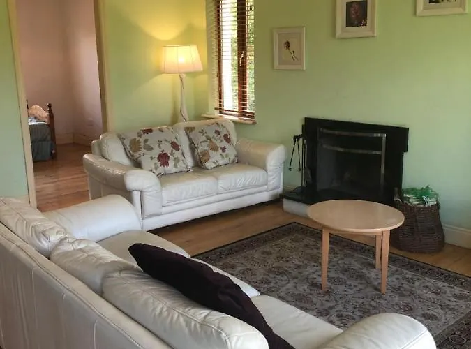 Farm House In Village Connemara Дом отдыха *