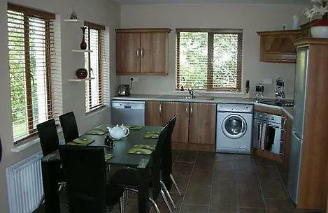 Farm House In Village Connemara Леттерфрак